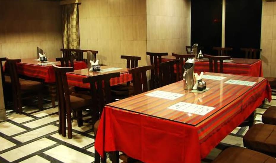 The Amarjeet Hotel Darjeeling Restaurant